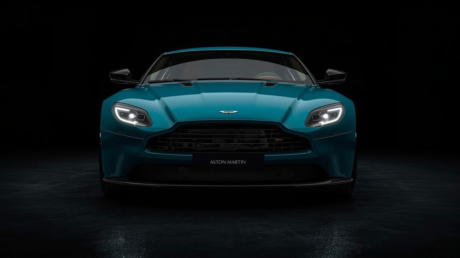 Download Free Aston Martin Vantage Wallpaper loading=